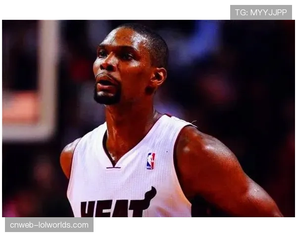 中场花絮：为纪念传奇，猛龙主场为克里斯·波什举行球衣退役仪式